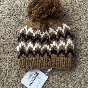 Shiraleah Tan and White Knit Hat with Pom-Pom